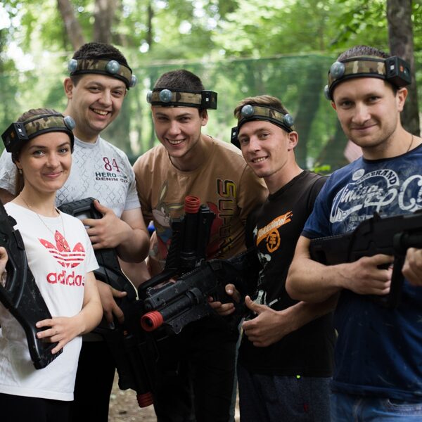 UZŅĒMUMU UN DRAUGU KOLEKTĪVIEM